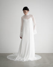 Load image into Gallery viewer, Long-sleeve High‐necked dress