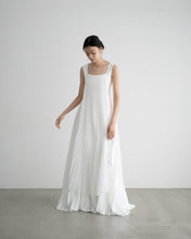 Load image into Gallery viewer, Layered pleats dress