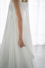 Load image into Gallery viewer, Layered pleats dress