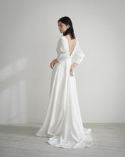 Load image into Gallery viewer, Cuffs slender dress
