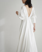 Load image into Gallery viewer, Cuffs slender dress