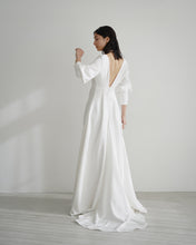 Load image into Gallery viewer, Cuffs slender dress