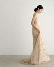 Load image into Gallery viewer, Flower beige color dress