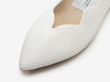 Load image into Gallery viewer, scallop pattern / WHITE
