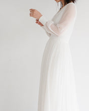 Load image into Gallery viewer, Puff-sleeve dress