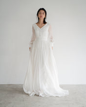 Load image into Gallery viewer, Puff-sleeve dress