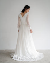 Load image into Gallery viewer, Puff-sleeve dress