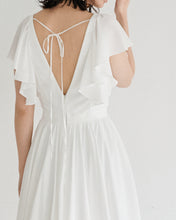 Load image into Gallery viewer, Flare sleeve dress