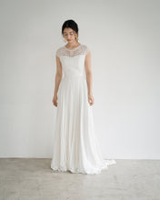 Load image into Gallery viewer, French lace slender dress