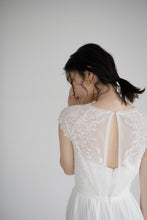 Load image into Gallery viewer, French lace slender dress
