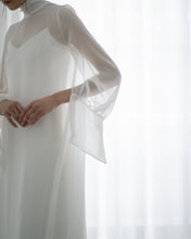Load image into Gallery viewer, Long-sleeve High‐necked dress
