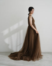 Load image into Gallery viewer, Brown dress
