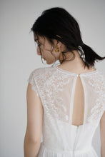Load image into Gallery viewer, French lace slender dress
